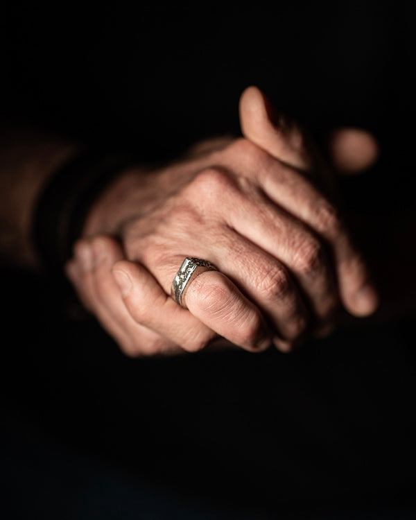 Bague Curseur à l'auriculaire