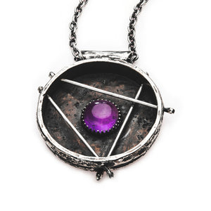 collier avec médaillon améthyste