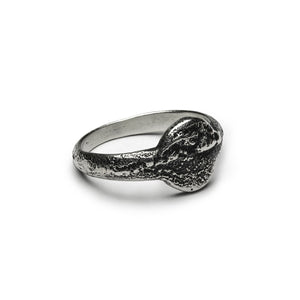 Bague Lune fabriquée avec la technique de fonte au sable